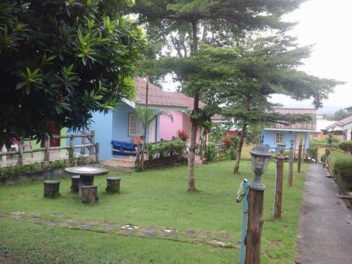 Dahla House Ranong Hotel Bagian luar foto