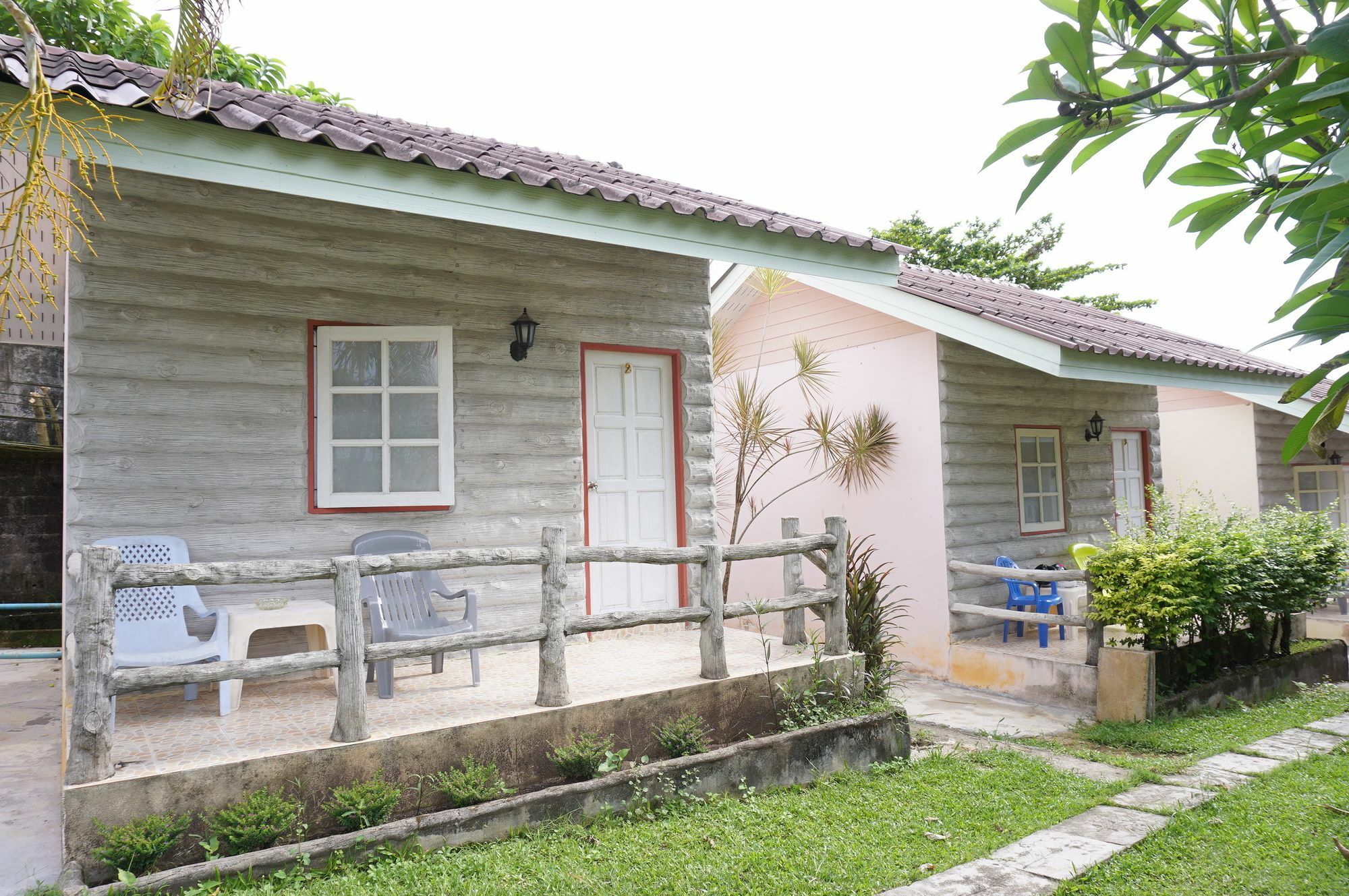 Dahla House Ranong Hotel Bagian luar foto